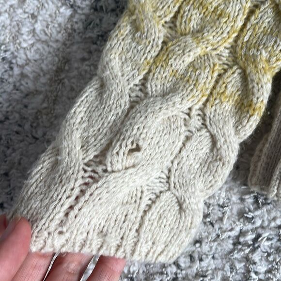 Anthropologie Sparrow Ombre Cable Knit Crewneck Sweater Size Small Yellow Green - Picture 9 of 12